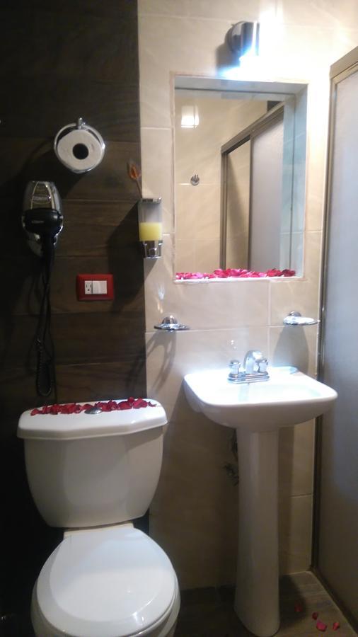 Hotel Claudia Macuspana Екстериор снимка