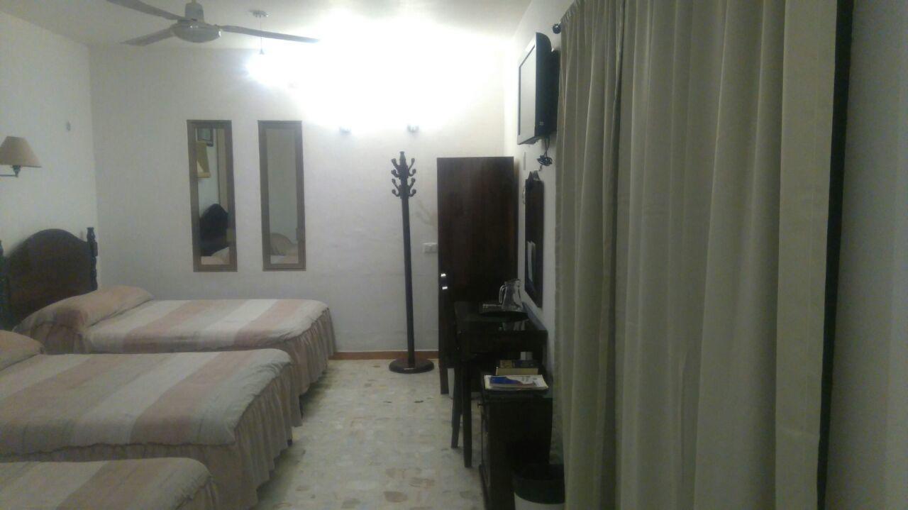 Hotel Claudia Macuspana Екстериор снимка